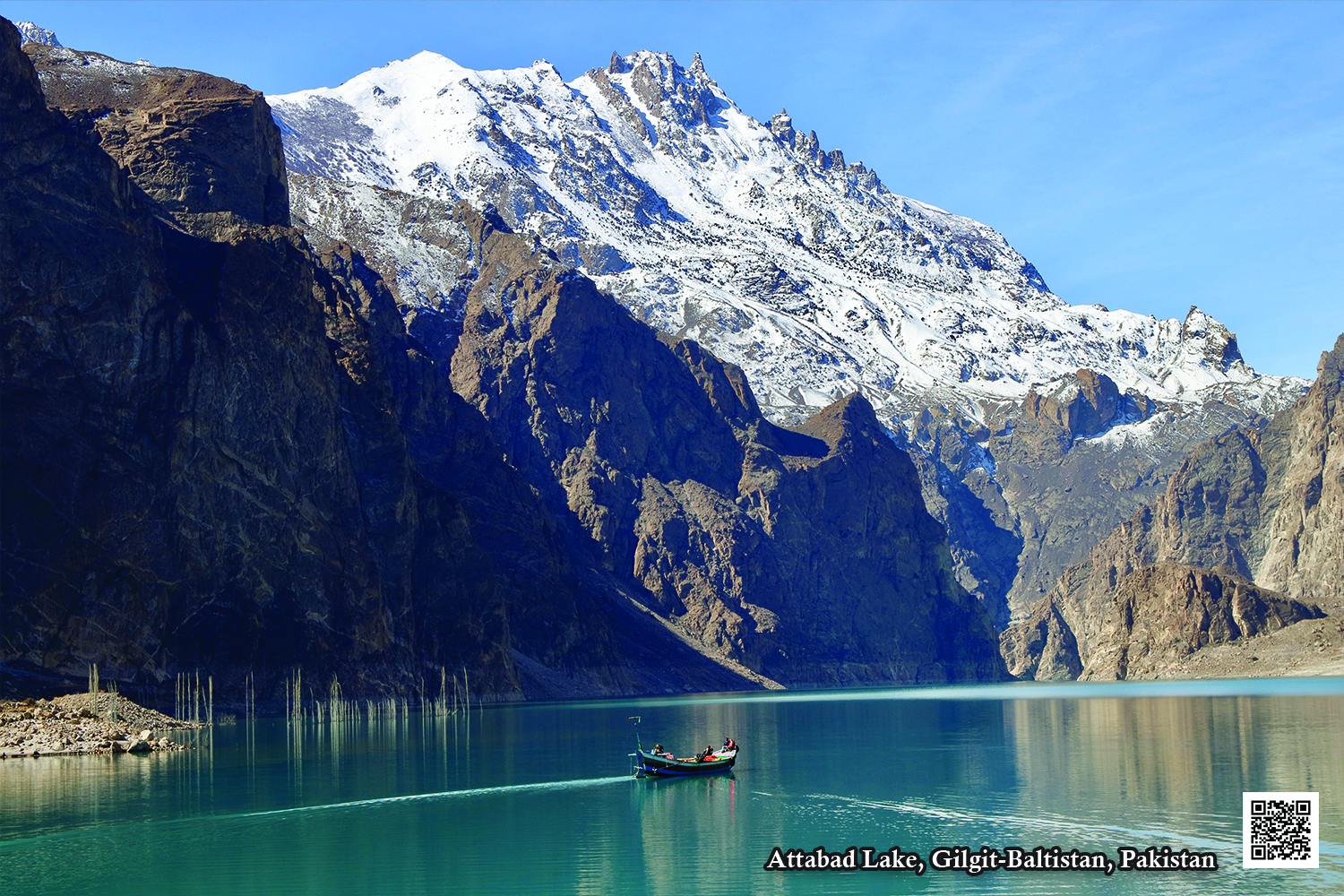 Discover the Hidden Gem of Pakistan: Attabad Lake